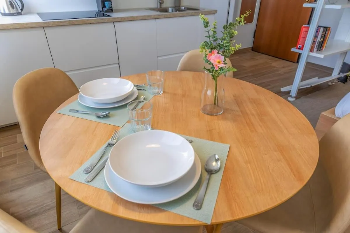 Apartament Navigli Nest - Metro & Navigli Nearby Mediolan