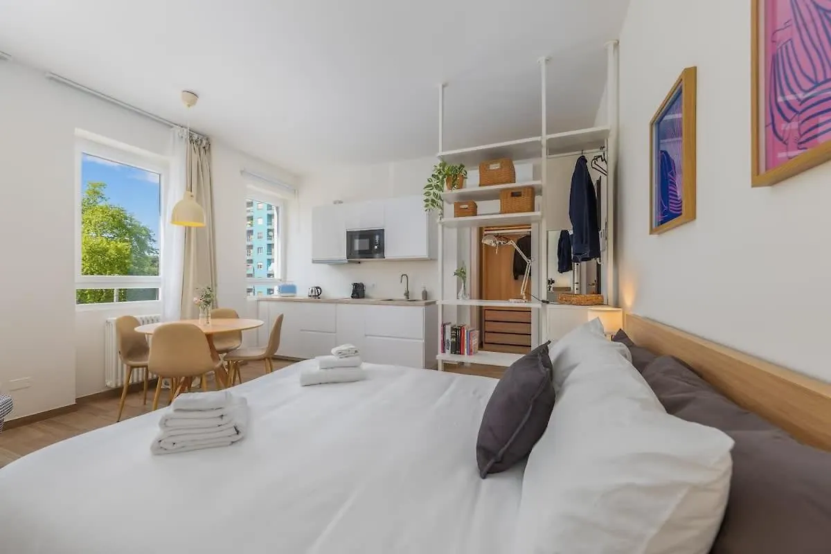 Apartament Navigli Nest - Metro & Navigli Nearby Mediolan Włochy