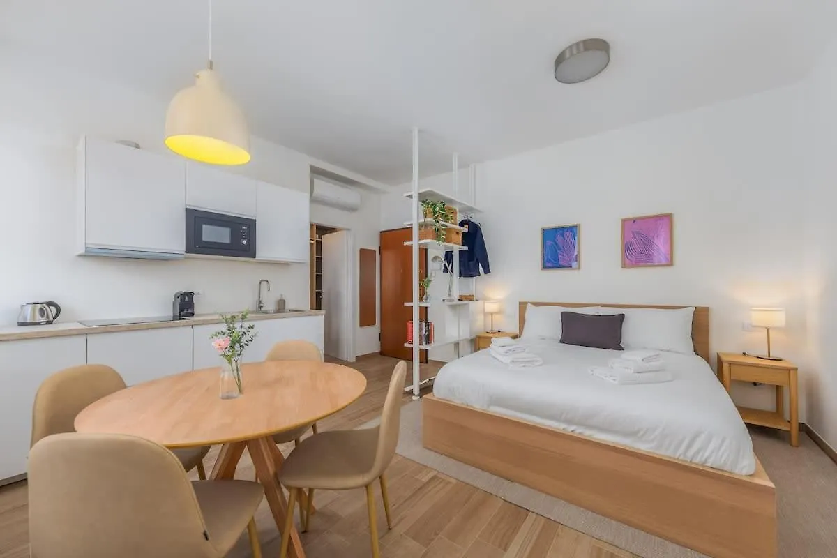 Apartament Navigli Nest - Metro & Navigli Nearby Mediolan